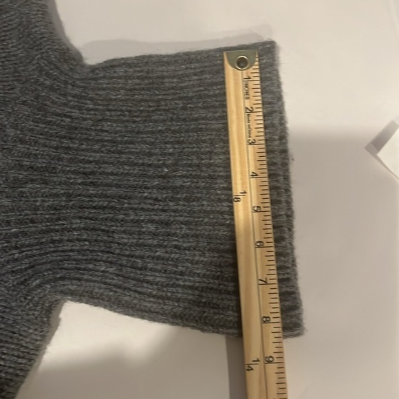 Carroll Reed Wool Fair Isle Turtleneck Knit Sweater size Medium Grays and Blues - Picture 13 of 13